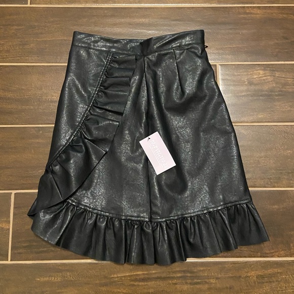 Dresses & Skirts - Black Ruffled Skirt - Final Sale ✨